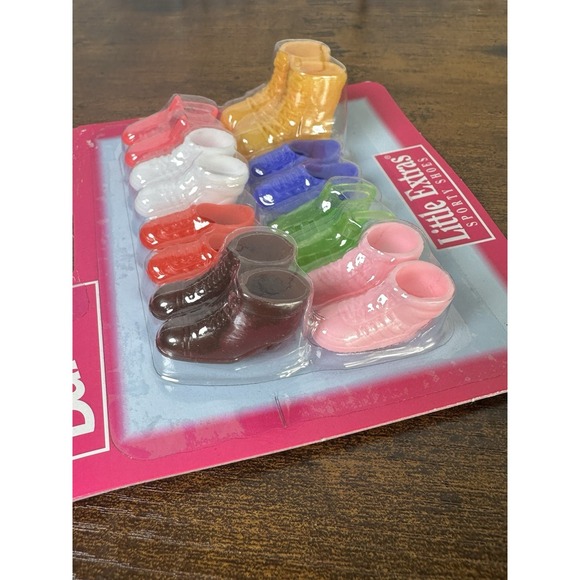 Barbie Little Extras Sporty Shoes Mattel 1998 Sealed - Picture 7 of 8